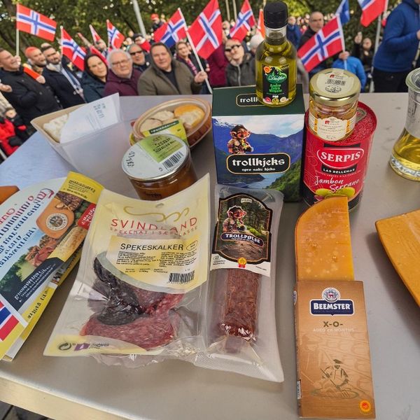 Hovedbilde 17. mai Festpakke – Komplett Spekemat og ...